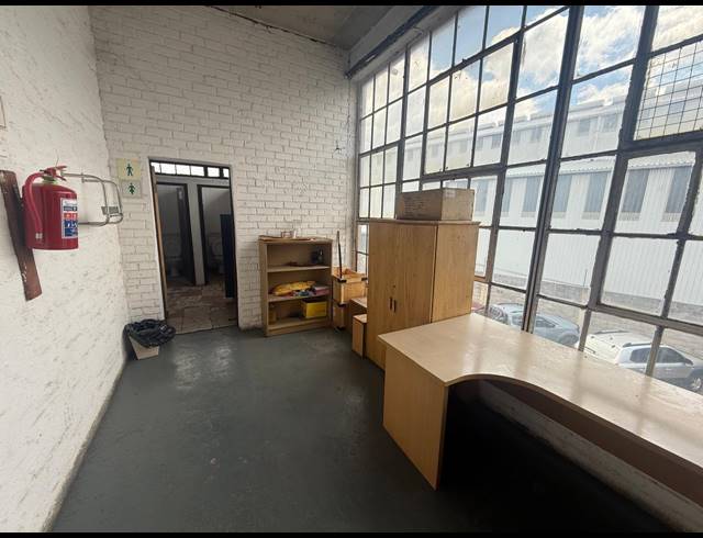 600M² WAREHOUSE TO LET IN ALRODE